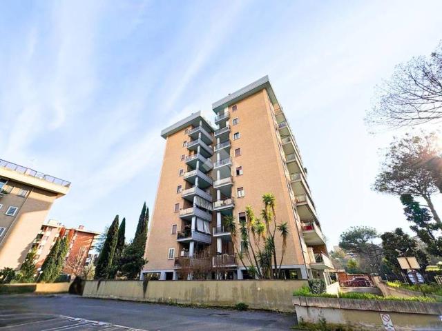 Appartamento in vendita a Roma RM