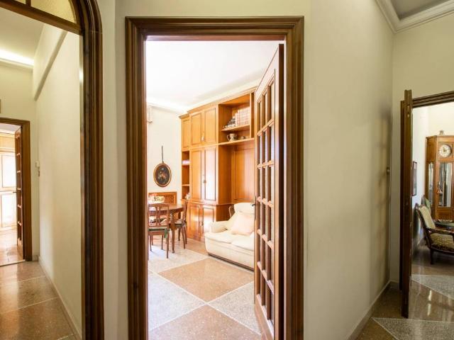 Appartamento in vendita a Roma RM