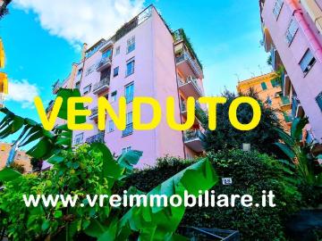 Piazza Quinto Cecilio - Ascensore