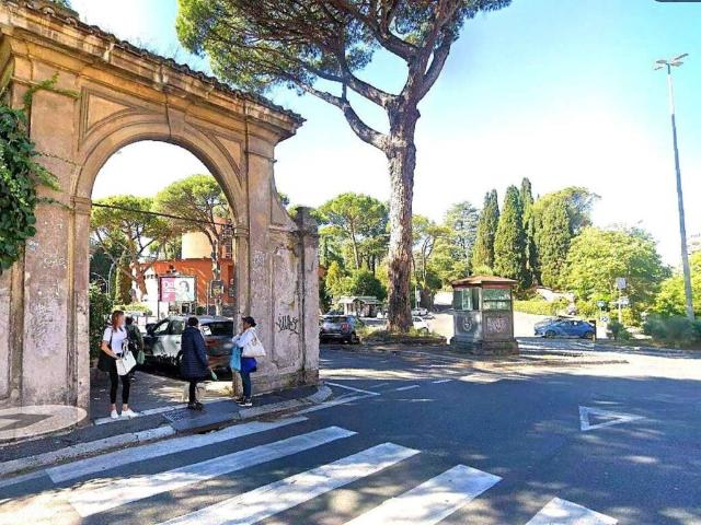 Appartamento in vendita a Roma RM