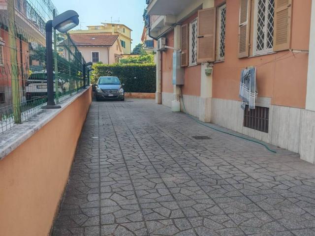 Appartamento in vendita a Roma RM