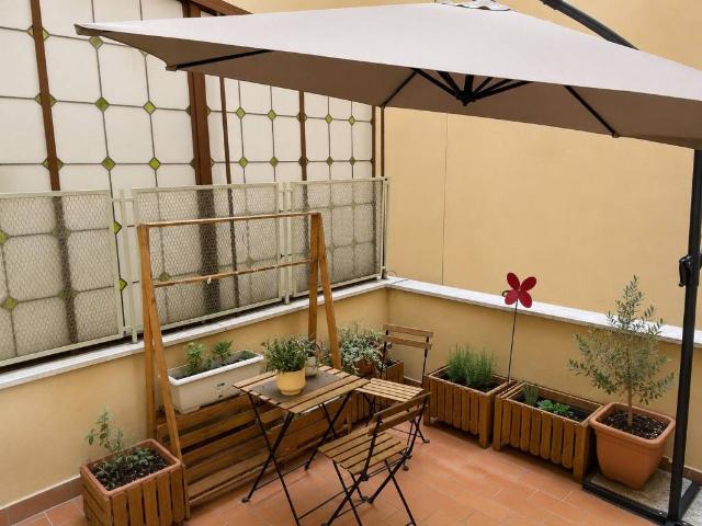 Appartamento in vendita a Roma RM