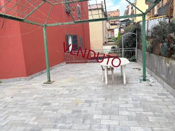Appartamento in vendita a Roma RM