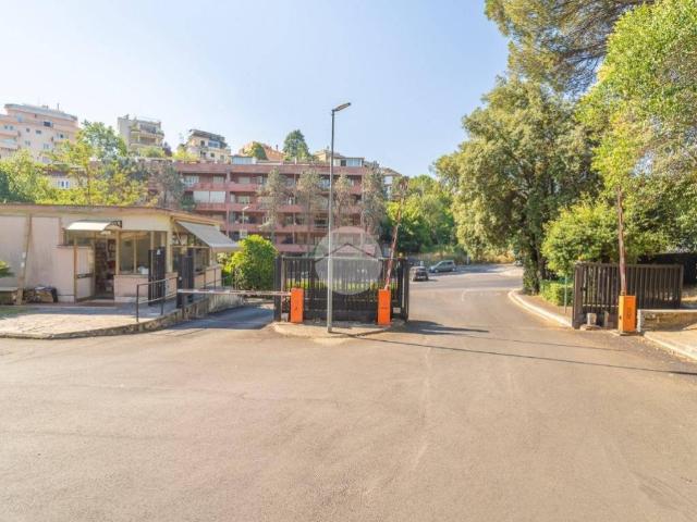 Appartamento in vendita a Roma RM