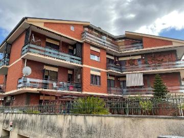 Appartamento in vendita a Roma RM