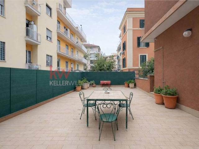 Appartamento in vendita a Roma RM