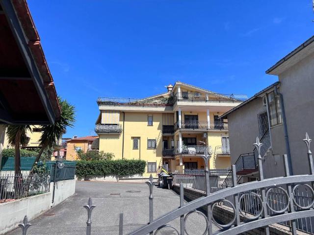 Appartamento in vendita a Roma RM
