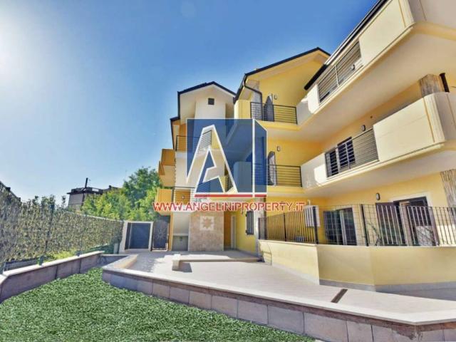 Appartamento in vendita a Roma RM