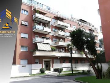 Appartamento in vendita a Roma RM