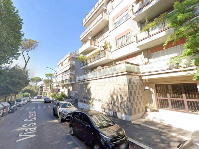Appartamento in vendita a Roma RM