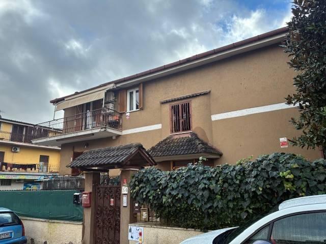 Appartamento in vendita a Roma RM