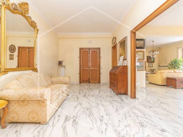 Appartamento in vendita a Roma RM
