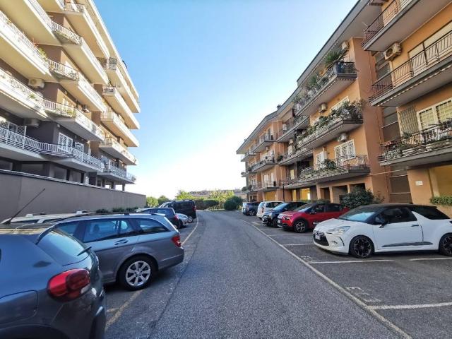 Appartamento in vendita a Roma RM