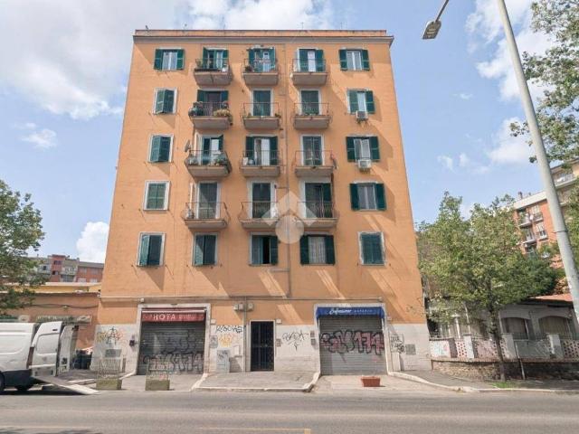 Appartamento in vendita a Roma RM