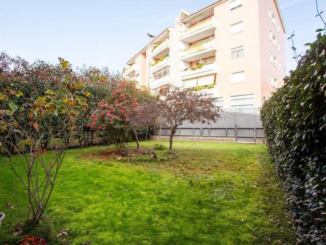 Appartamento in vendita a Roma RM
