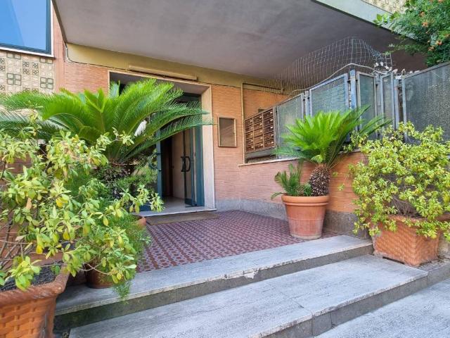Appartamento in vendita a Roma RM