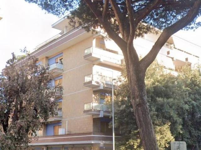 Appartamento in vendita a Roma RM