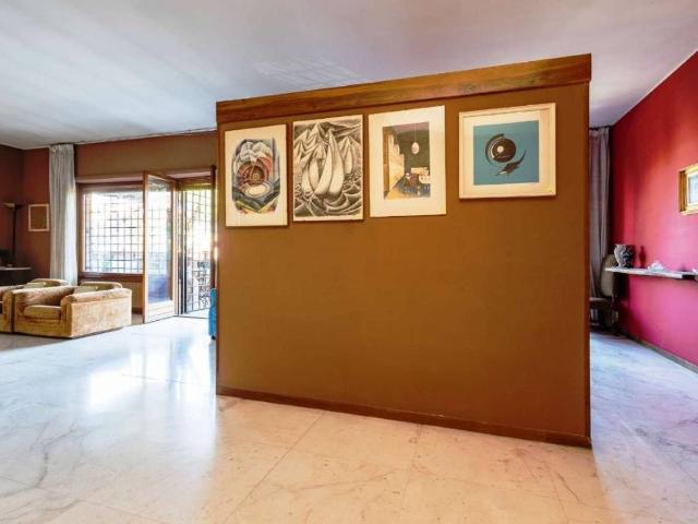 Appartamento in vendita a Roma RM