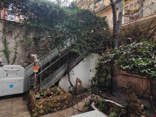 Appartamento in vendita a Roma RM