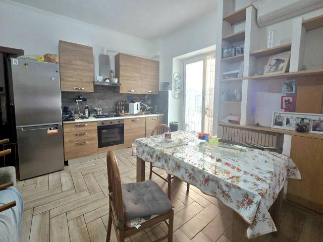 Appartamento in vendita a Roma RM