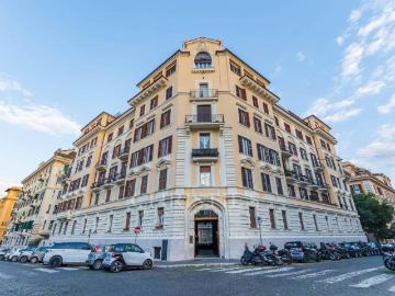 Appartamento in vendita a Roma RM