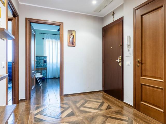 Appartamento in vendita a Roma RM