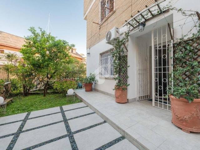 Appartamento in vendita a Roma RM