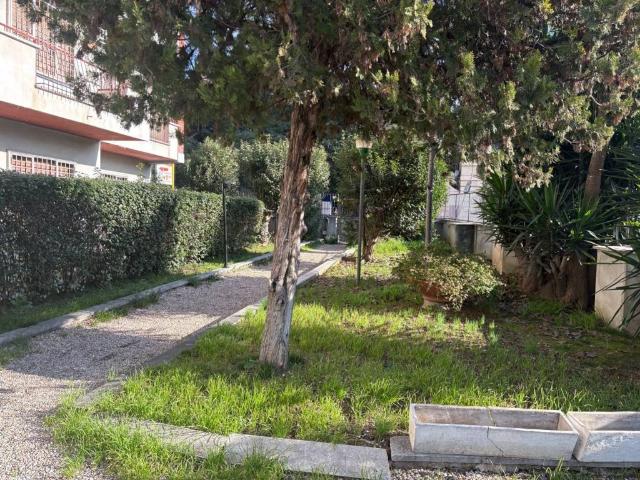 Appartamento in vendita a Roma RM