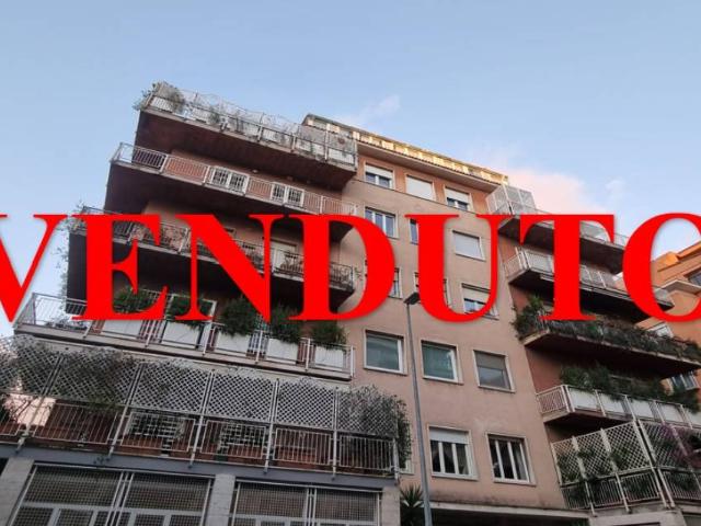 Appartamento in vendita a Roma RM