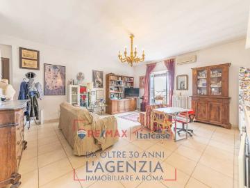 Appartamento in vendita a Roma RM