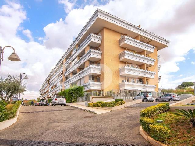 Appartamento in vendita a Roma RM