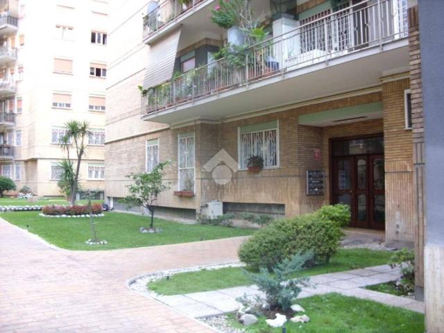 Appartamento in vendita a Roma RM