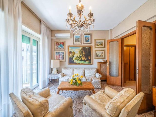 Appartamento in vendita a Roma RM