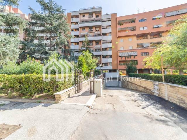 Appartamento in vendita a Roma RM