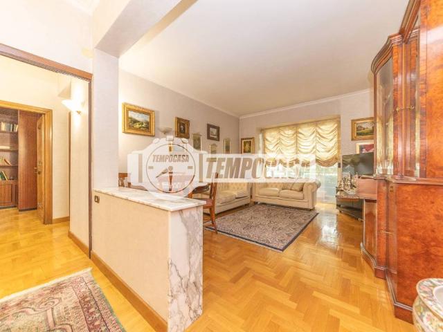 Appartamento in vendita a Roma RM