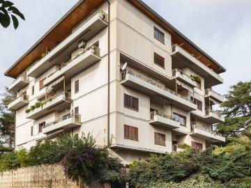 Appartamento in vendita a Roma RM