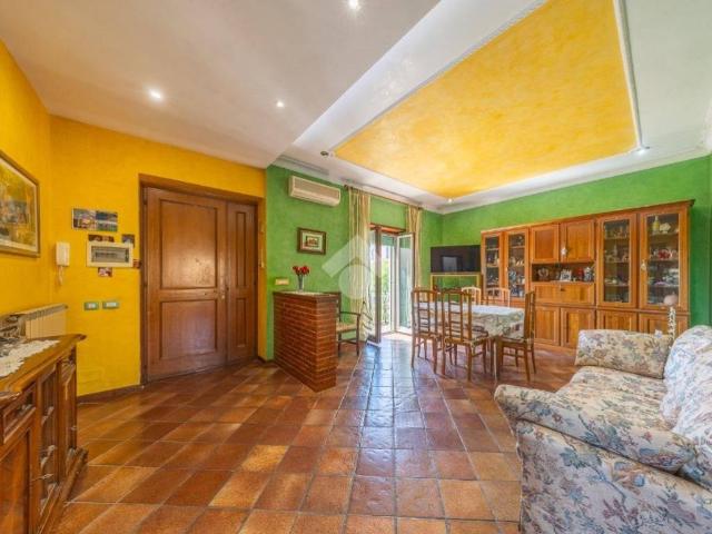 Appartamento in vendita a Roma RM