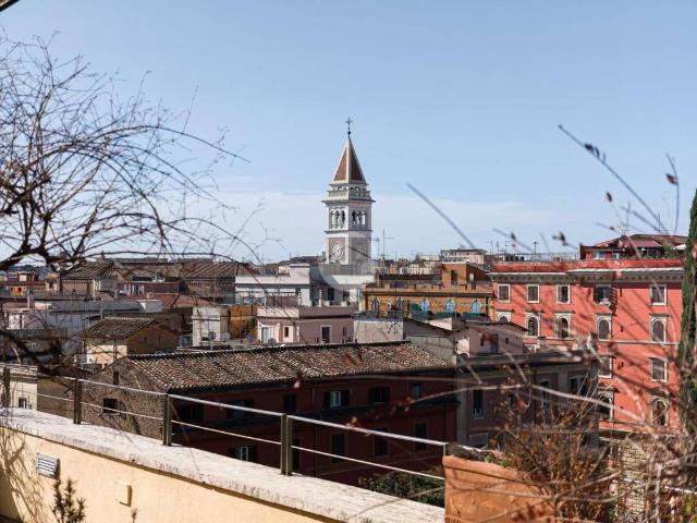 Appartamento in vendita a Roma RM