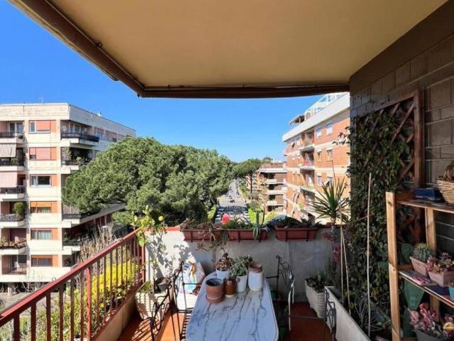 Appartamento in vendita a Roma RM