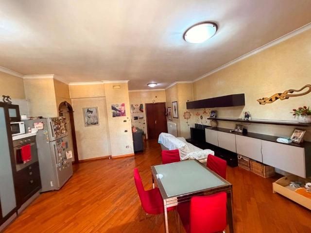 Appartamento in vendita a Roma RM