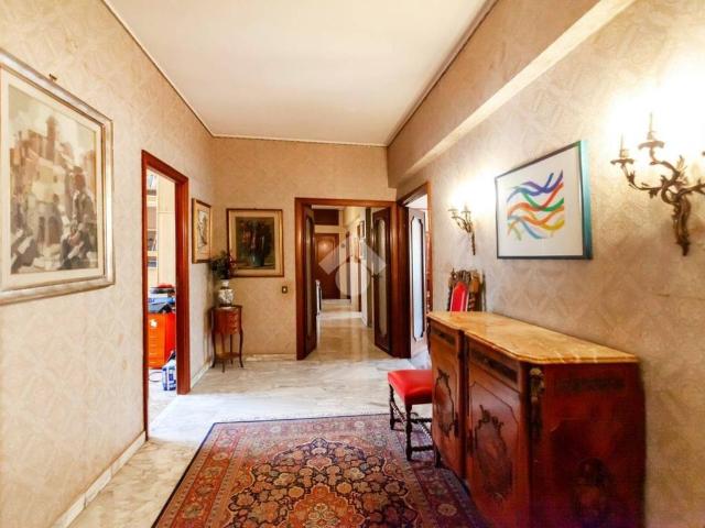 Appartamento in vendita a Roma RM