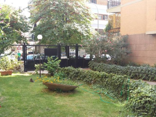 Appartamento in vendita a Roma RM