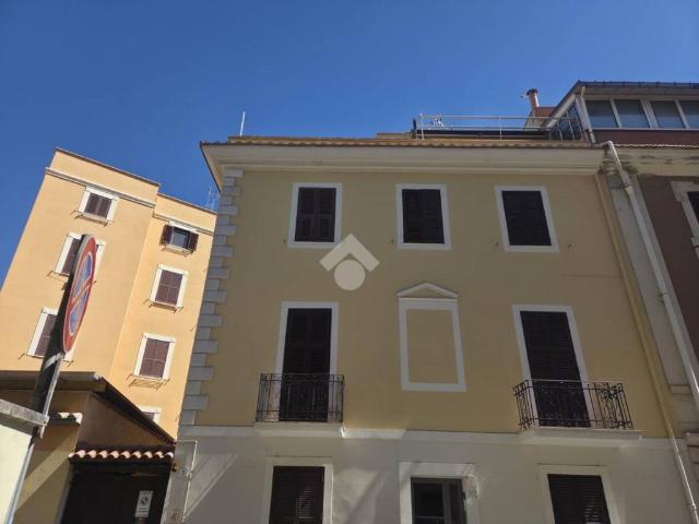 Appartamento in vendita a Roma RM