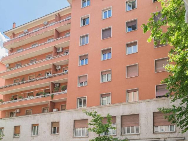 Appartamento in vendita a Roma RM
