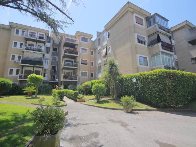Appartamento in vendita a Roma RM