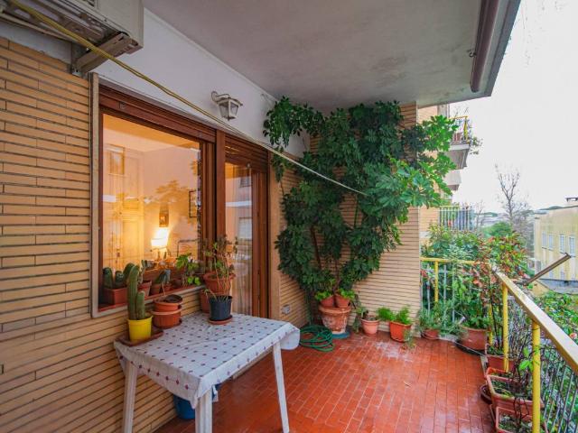 Appartamento in vendita a Roma RM