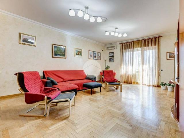 Appartamento in vendita a Roma RM