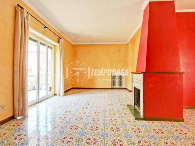 Appartamento in vendita a Roma RM