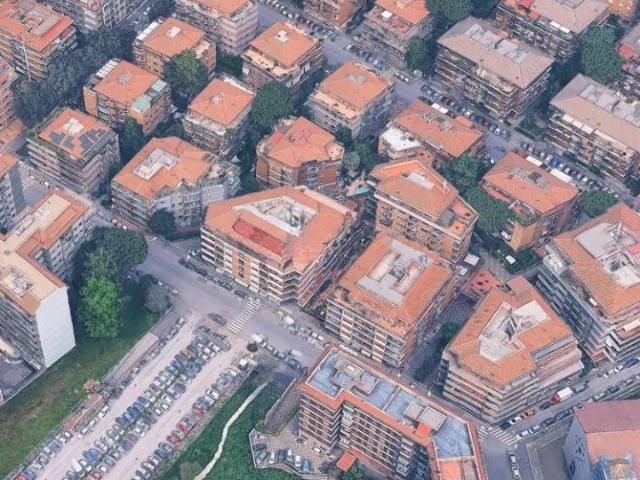 Appartamento in vendita a Roma RM