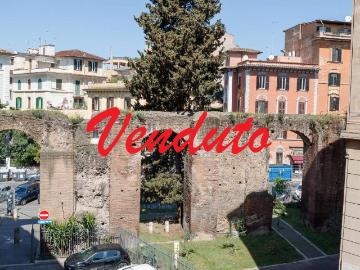 Appartamento in vendita a Roma RM